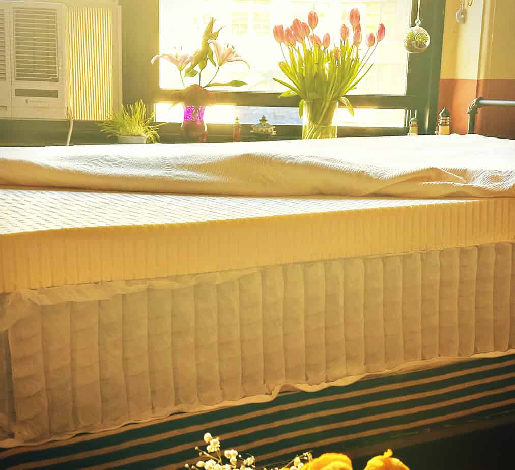 Its easy to put together a DIY mattress if you just think of your mattress as a giant layer cake.